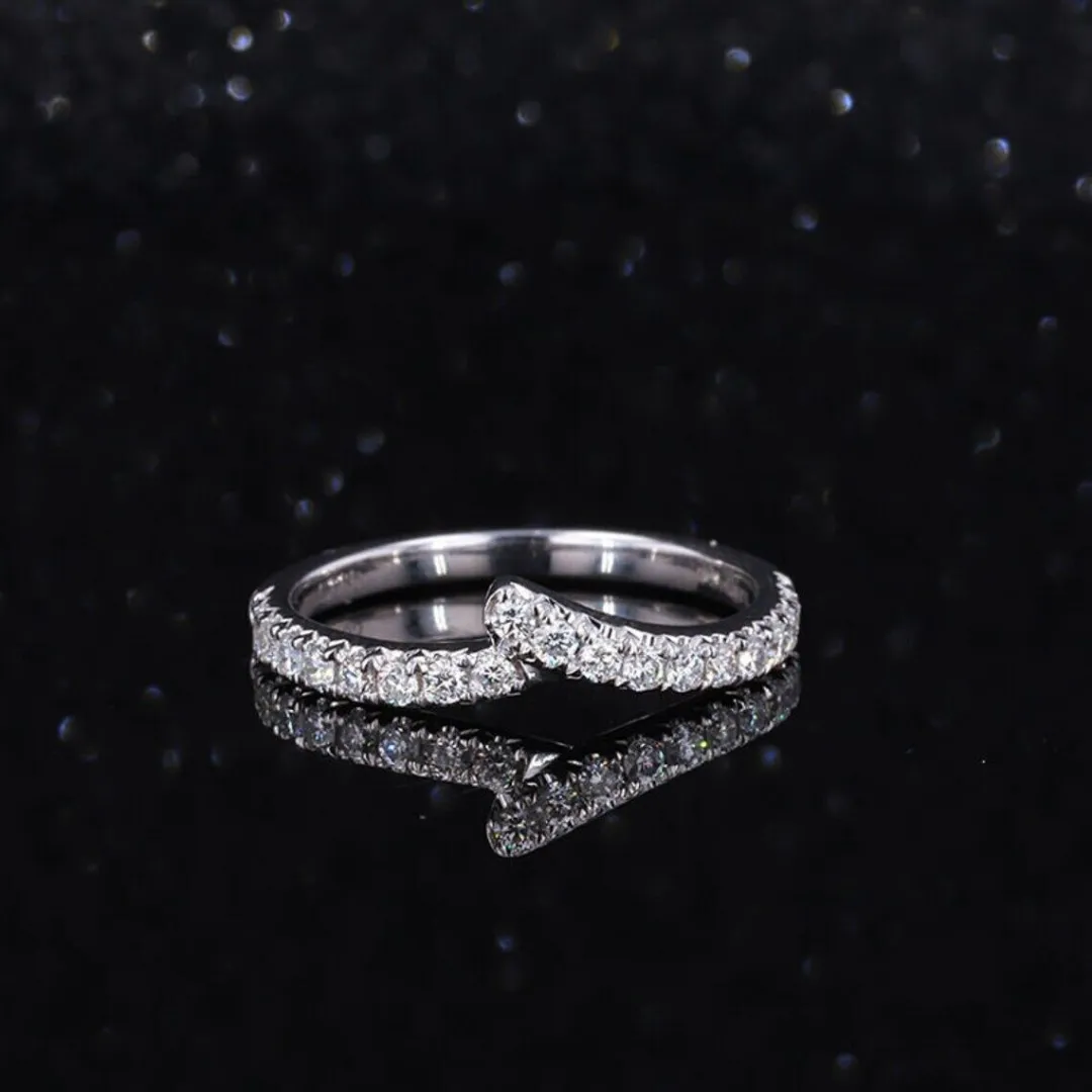 /public/photos/live/Unique Knot Curved Crown Shape Half Eternity Band 708 (1).webp